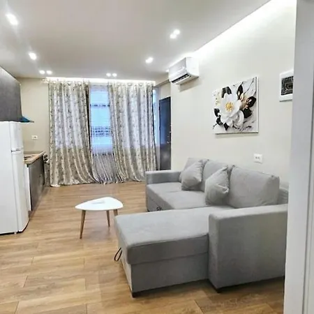Apartment Sweet Centrally Located *