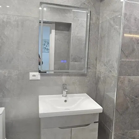 Apartment Sweet Centrally Located Tirana